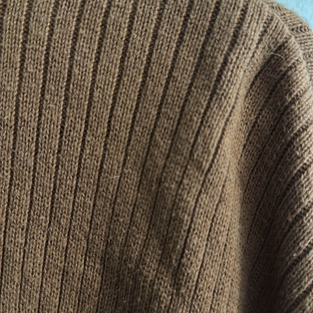 Crop Sweater - Picture 2 of 3